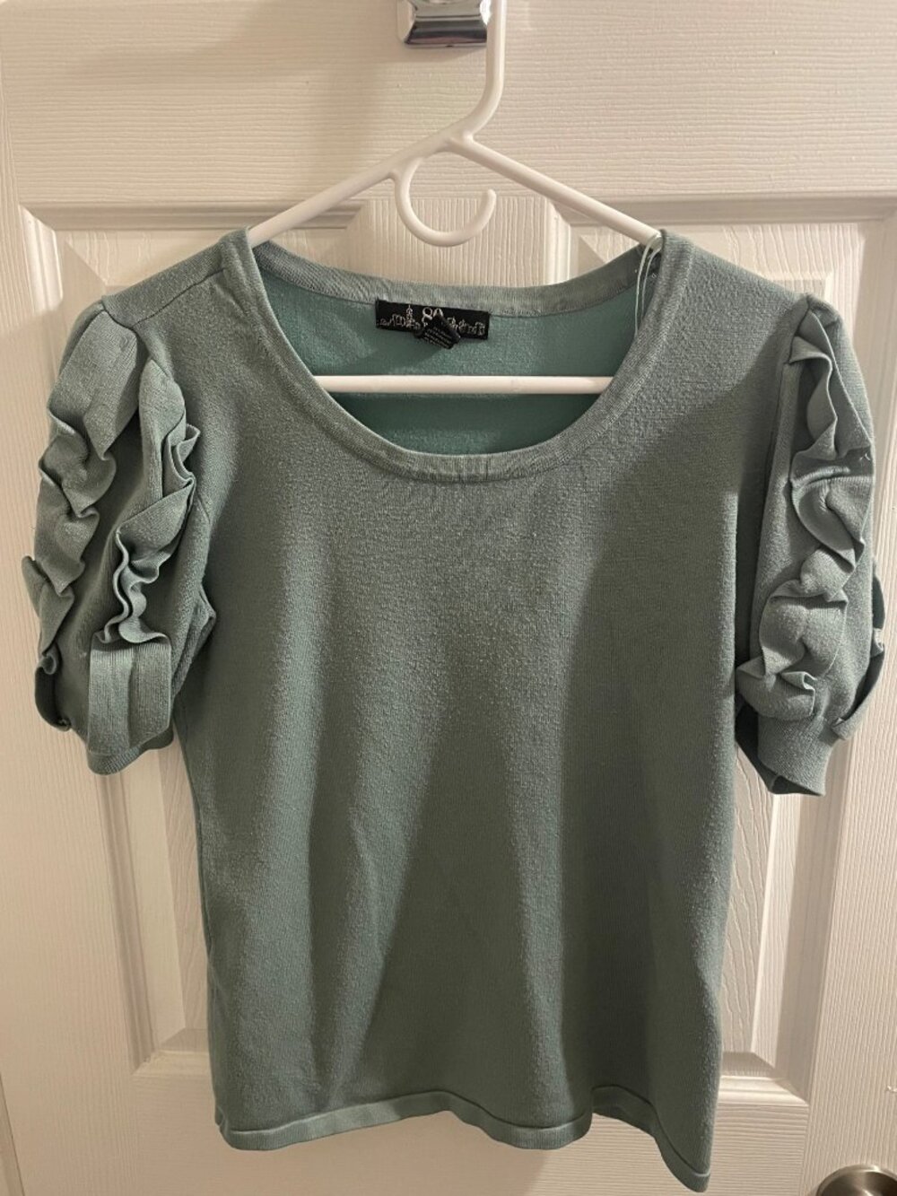 80 Park Sage Green Ruffle Puff Sleeve Knit Top Small Casual Feminine